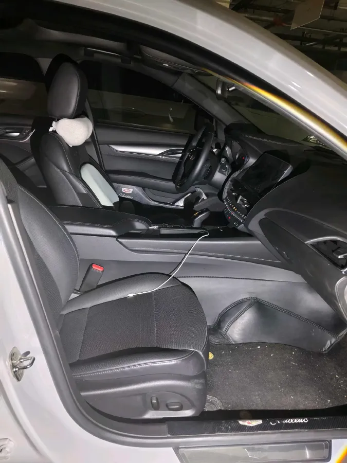 2022 Cadillac CT5 2.0T 237HP L4 10AT,autocango,china used car exporter,china ev exporter,chinese used car exporter,chinese used ev exporter