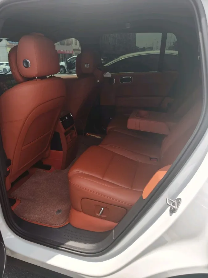 2024 Li L6 Range Extended 154HP L4 REEV 36.8KWH,autocango,china used car exporter,china ev exporter,chinese used car exporter,chinese used ev exporter