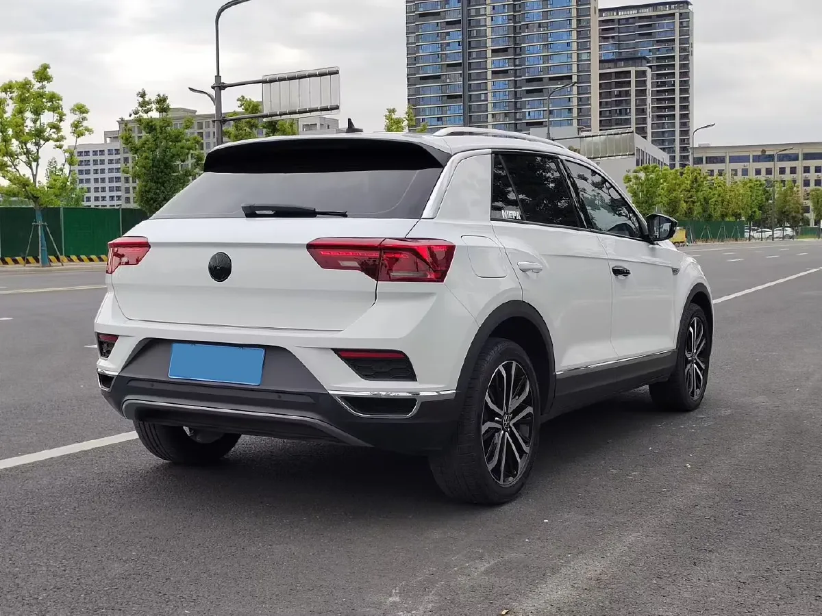 2022 Volkswagen T-Roc 1.4T 150HP L4 7DCT,autocango,china used car exporter,china ev exporter,chinese used car exporter,chinese used ev exporter