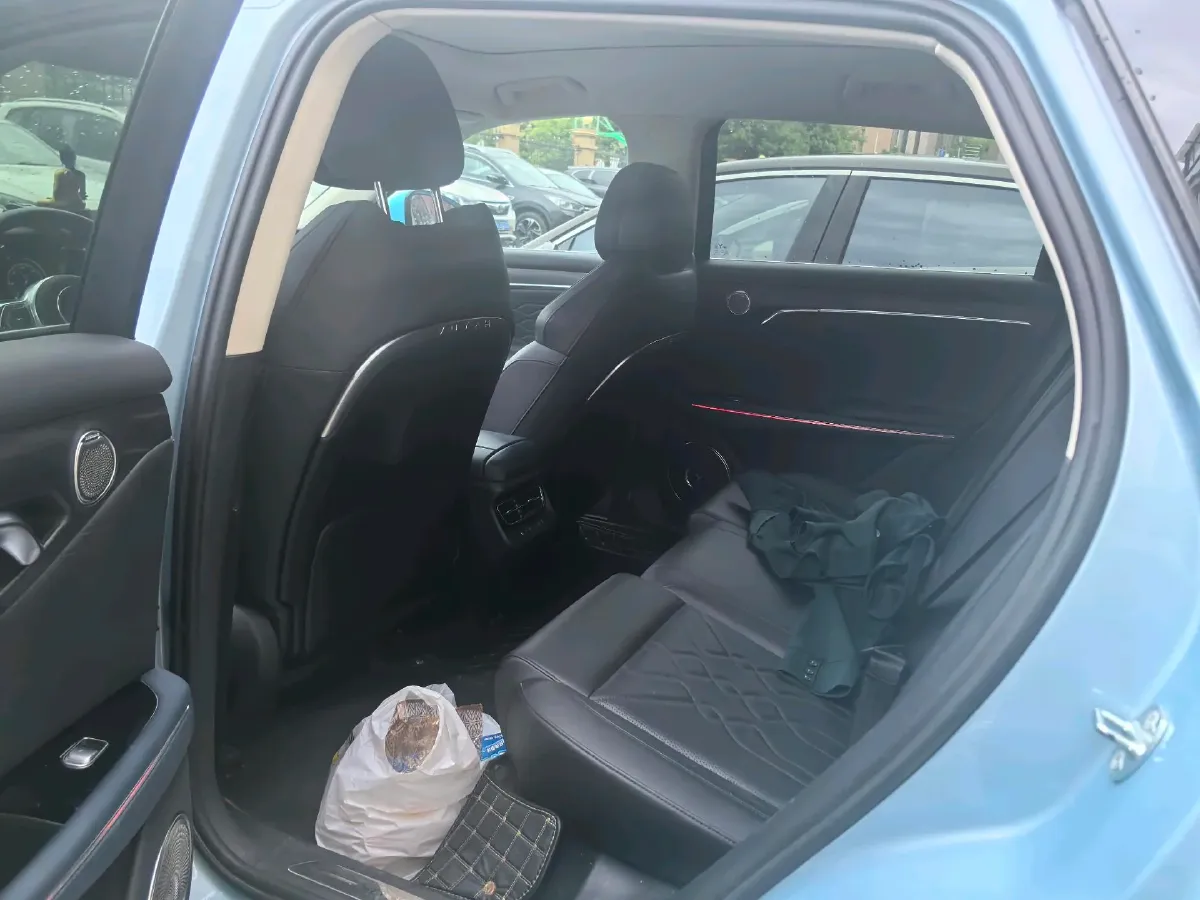 2023 Voyah FREE Range Extended 109HP REEV 39KWH,autocango,china used car exporter,china ev exporter,chinese used car exporter,chinese used ev exporter