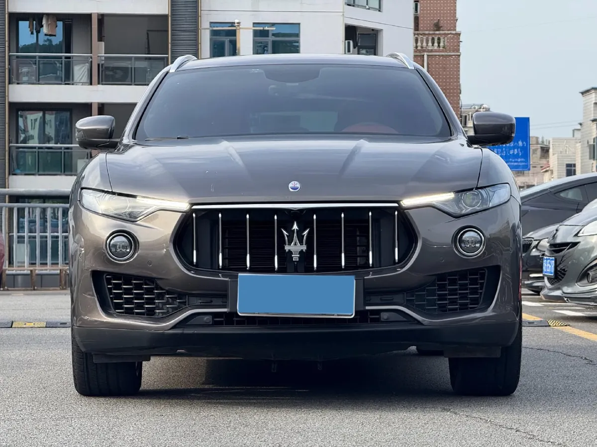 2018 Maserati Levante 3.0T 350HP V6 8AT,autocango,china used car exporter,china ev exporter,chinese used car exporter,chinese used ev exporter