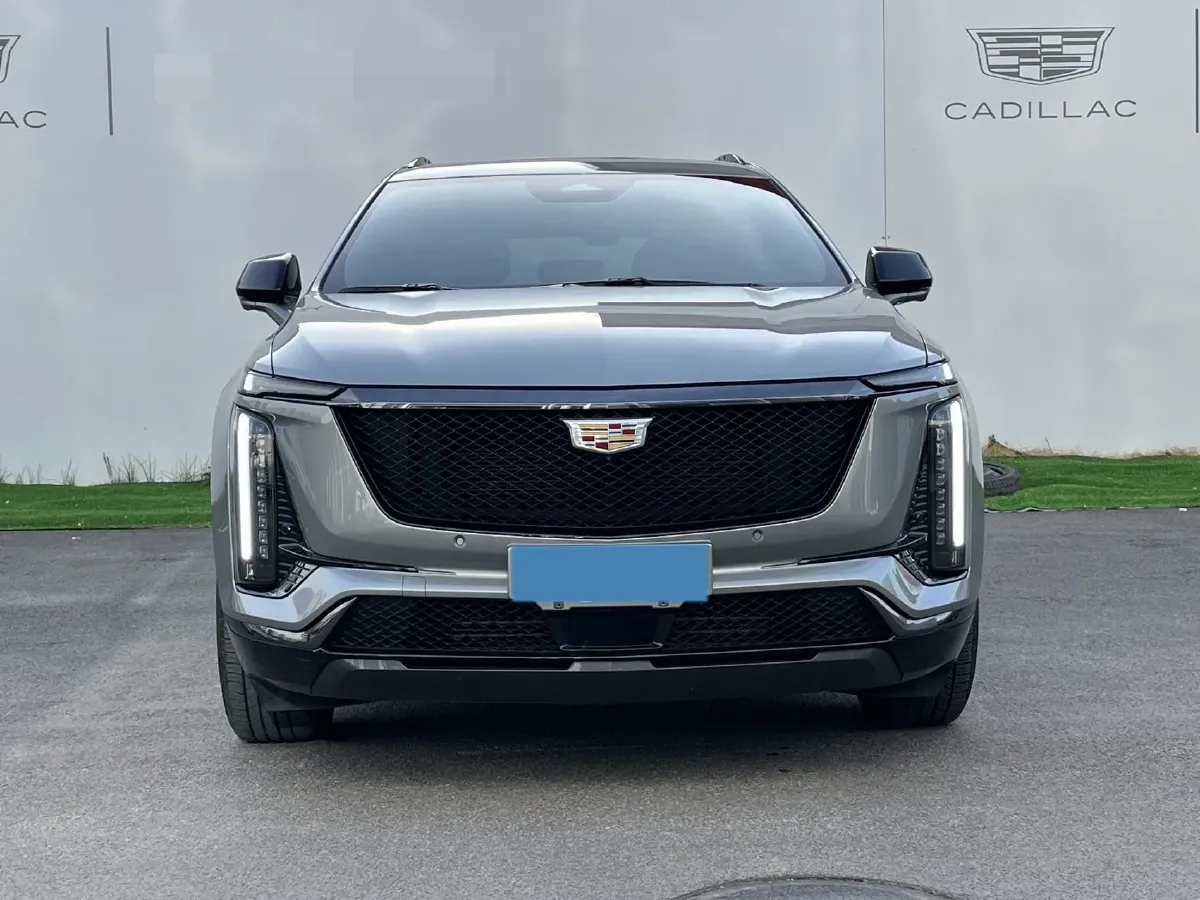 2025 Cadillac XT5 2.0T 237HP L4 9AT,autocango,china used car exporter,china ev exporter,chinese used car exporter,chinese used ev exporter