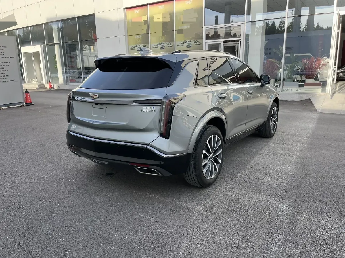 2025 Cadillac XT5 2.0T 237HP L4 9AT,autocango,china used car exporter,china ev exporter,chinese used car exporter,chinese used ev exporter
