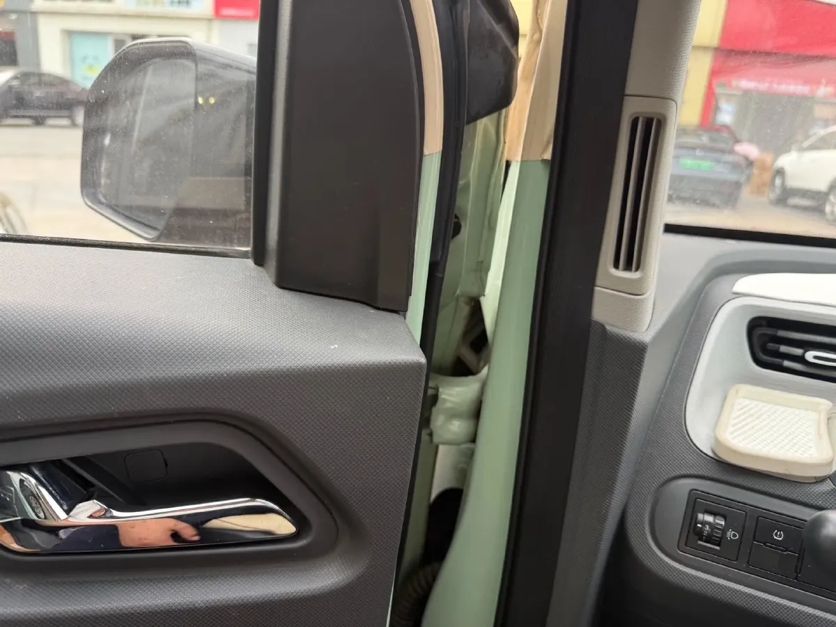 2021 WuLing HongGuang MINI EV BEV 9.3KWH,autocango,china used car exporter,china ev exporter,chinese used car exporter,chinese used ev exporter