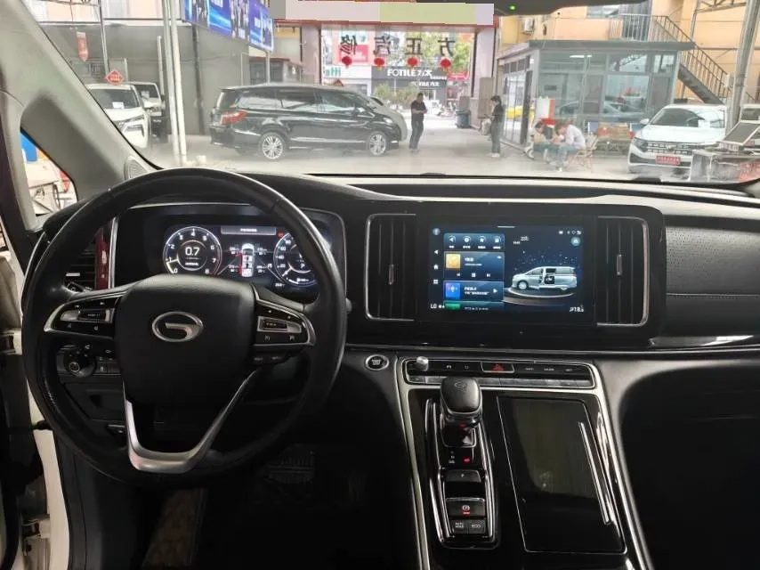 2021 GAC Trumpchi M8 2.0T 252HP L4 8AT,autocango,china used car exporter,china ev exporter,chinese used car exporter,chinese used ev exporter