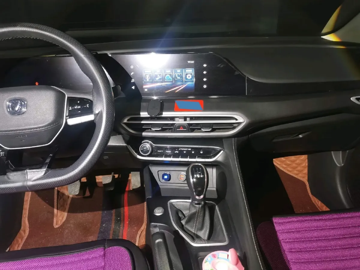 2022 ChangAn Eado 1.6L 128HP L4 5MT,autocango,china used car exporter,china ev exporter,chinese used car exporter,chinese used ev exporter