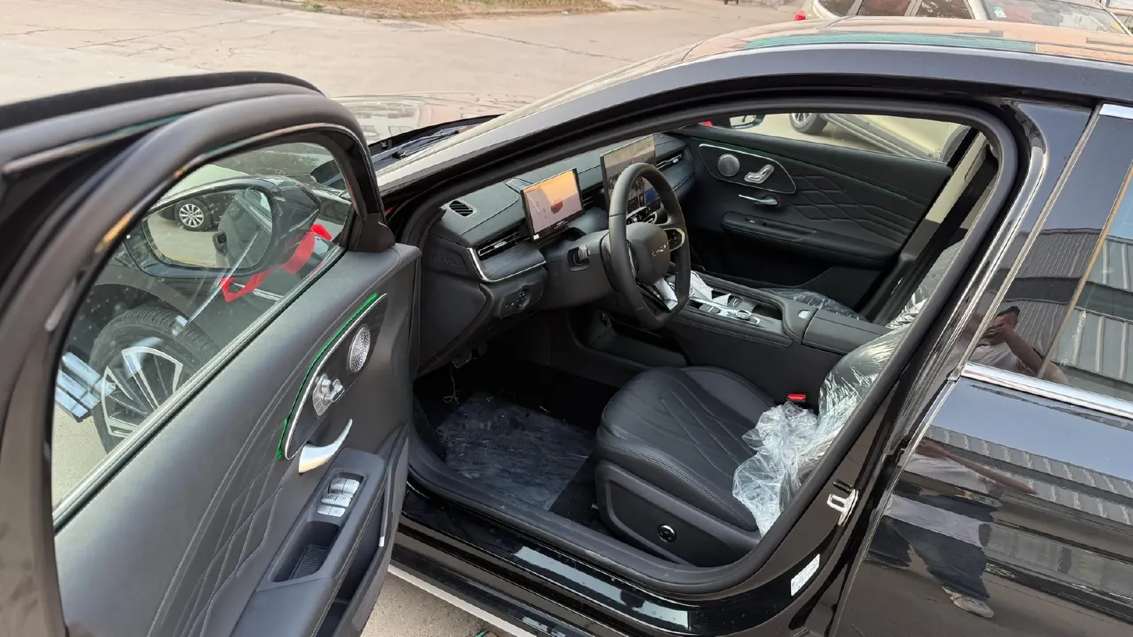 2025 Ruichi Auto RuiChi C5 REEV,autocango,china used car exporter,china ev exporter,chinese used car exporter,chinese used ev exporter