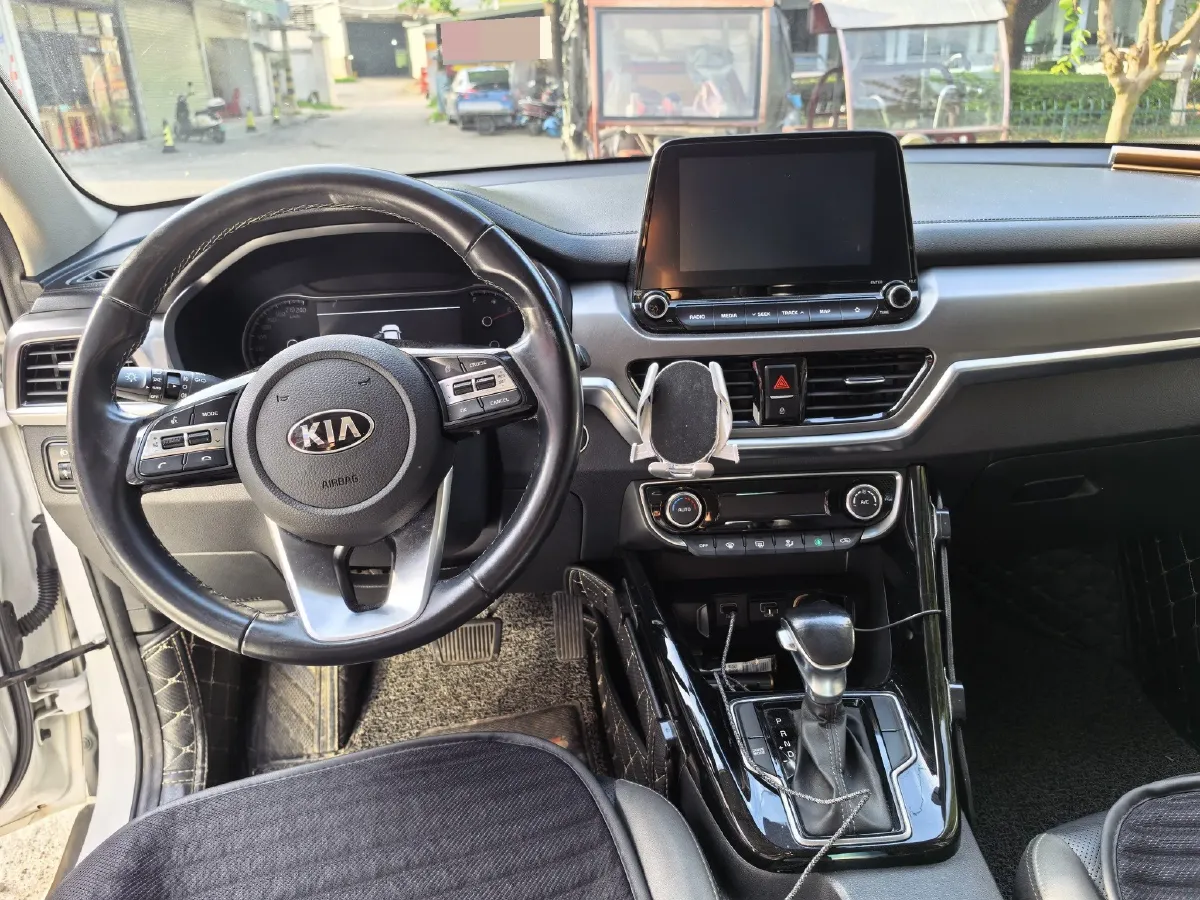 2019 Kia Sportage R 2.0L 160HP L4 6AT,autocango,china used car exporter,china ev exporter,chinese used car exporter,chinese used ev exporter