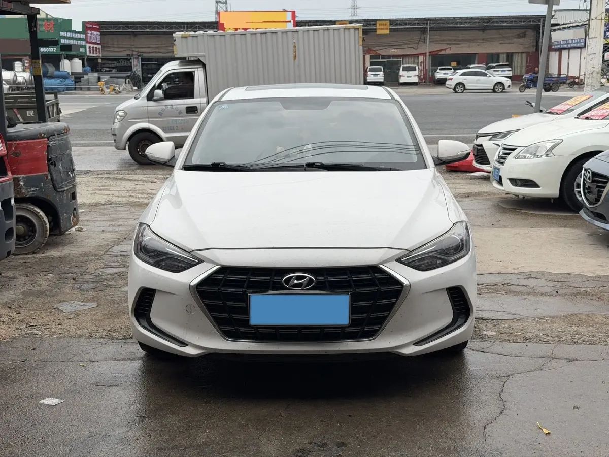 2019 Hyundai Elantra 1.5L 115HP L4 CVT,autocango,china used car exporter,china ev exporter,chinese used car exporter,chinese used ev exporter