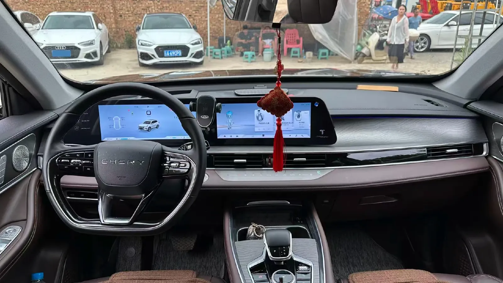 2024 Chery Tiggo 8 PRO 2.0T 254HP L4 7DCT,autocango,china used car exporter,china ev exporter,chinese used car exporter,chinese used ev exporter