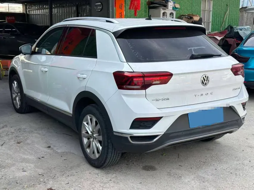 2019 Volkswagen T-Roc 1.4T 131HP L4 7DCT,autocango,china used car exporter,china ev exporter,chinese used car exporter,chinese used ev exporter