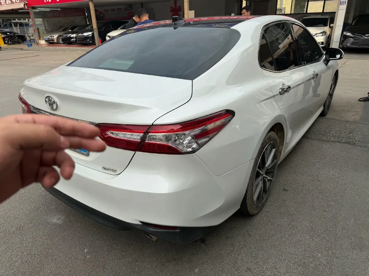 2021 Toyota Camry 2.5L 209HP L4 8AT,autocango,china used car exporter,china ev exporter,chinese used car exporter,chinese used ev exporter