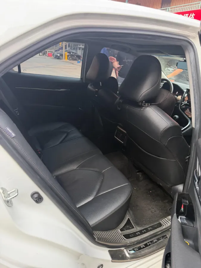 2021 Toyota Camry 2.5L 209HP L4 8AT,autocango,china used car exporter,china ev exporter,chinese used car exporter,chinese used ev exporter