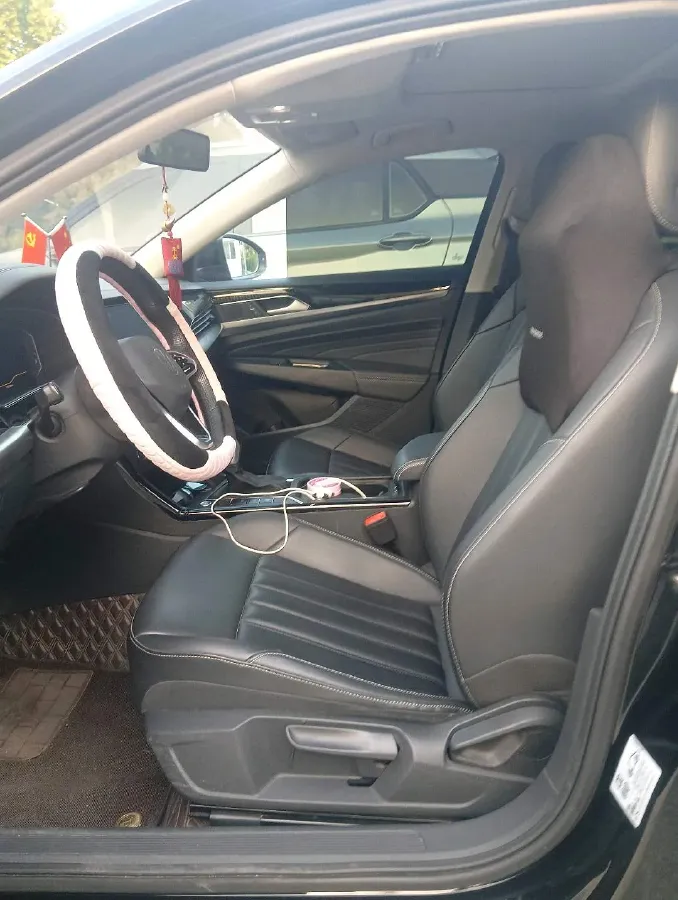 2023 Volkswagen Passat 1.4T 150HP L4 7DCT,autocango,china used car exporter,china ev exporter,chinese used car exporter,chinese used ev exporter