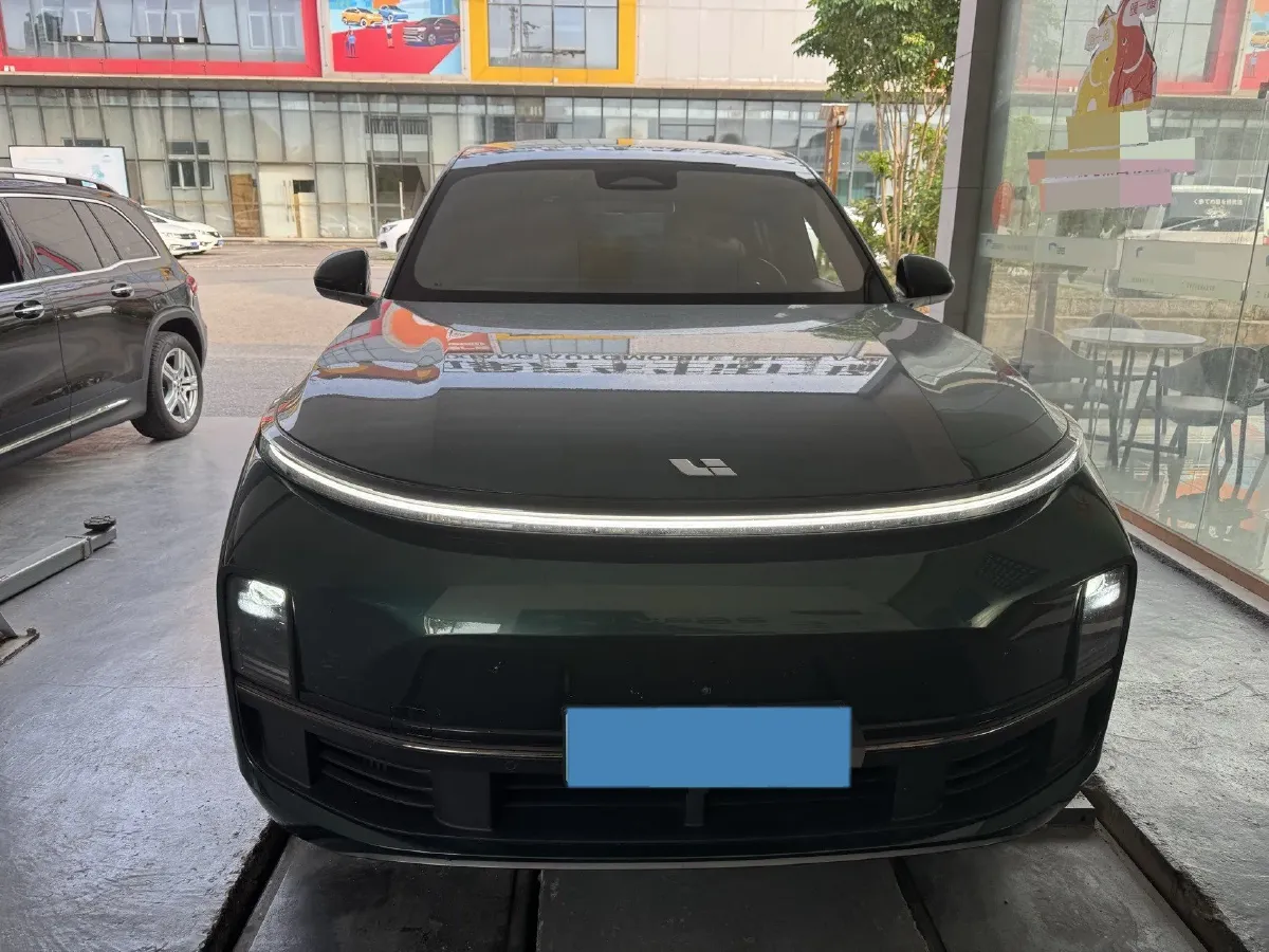 2023 Li L9 Range Extended 154HP REEV 42.6KWH,autocango,china used car exporter,china ev exporter,chinese used car exporter,chinese used ev exporter