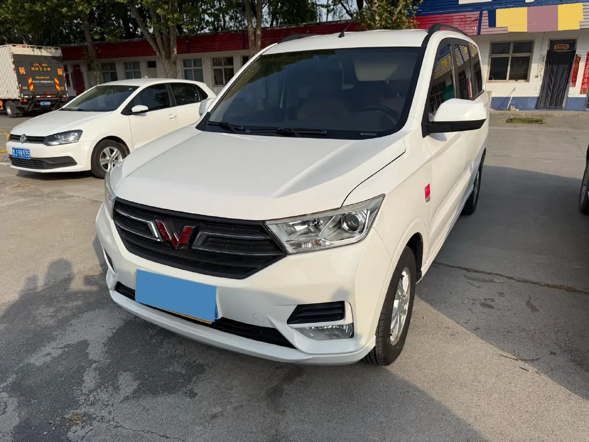 2018 WuLing HongGuang 1.5L 105HP L4 5MT,autocango,china used car exporter,china ev exporter,chinese used car exporter,chinese used ev exporter