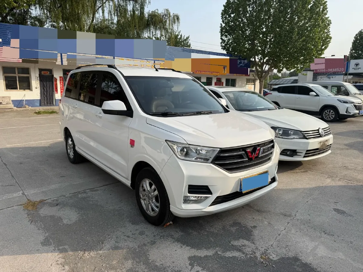 2018 WuLing HongGuang 1.5L 105HP L4 5MT,autocango,china used car exporter,china ev exporter,chinese used car exporter,chinese used ev exporter