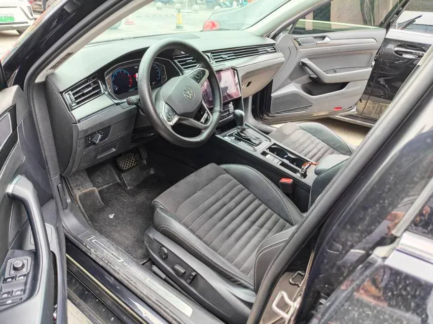 2020 Volkswagen Magotan 2.0T 186HP L4 7DCT,autocango,china used car exporter,china ev exporter,chinese used car exporter,chinese used ev exporter