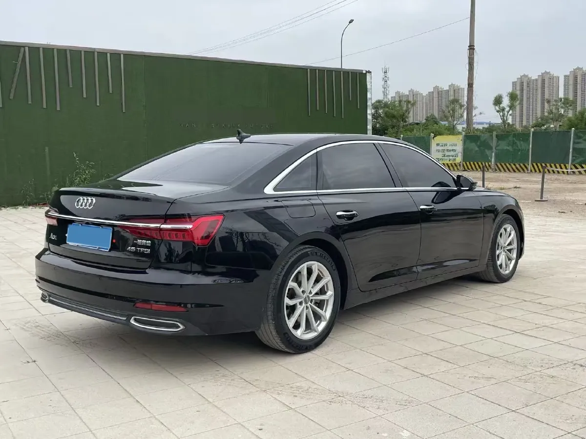 2020 Audi A6L 2.0T 190HP L4 7DCT,autocango,china used car exporter,china ev exporter,chinese used car exporter,chinese used ev exporter