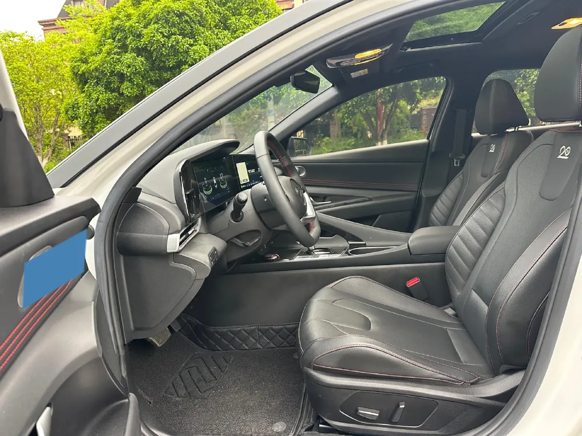 2022 Hyundai Elantra 1.5L 115HP L4 CVT,autocango,china used car exporter,china ev exporter,chinese used car exporter,chinese used ev exporter