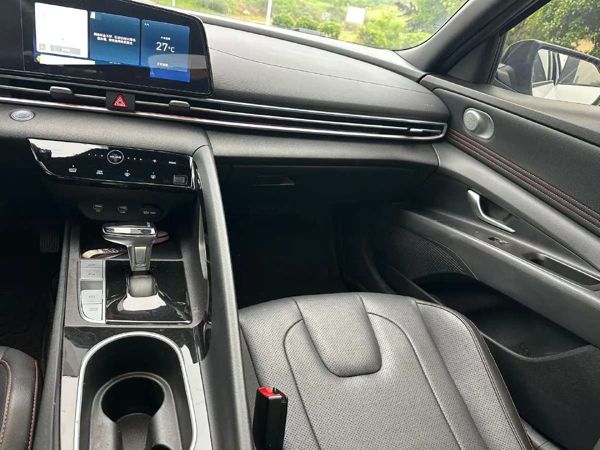 2022 Hyundai Elantra 1.5L 115HP L4 CVT,autocango,china used car exporter,china ev exporter,chinese used car exporter,chinese used ev exporter