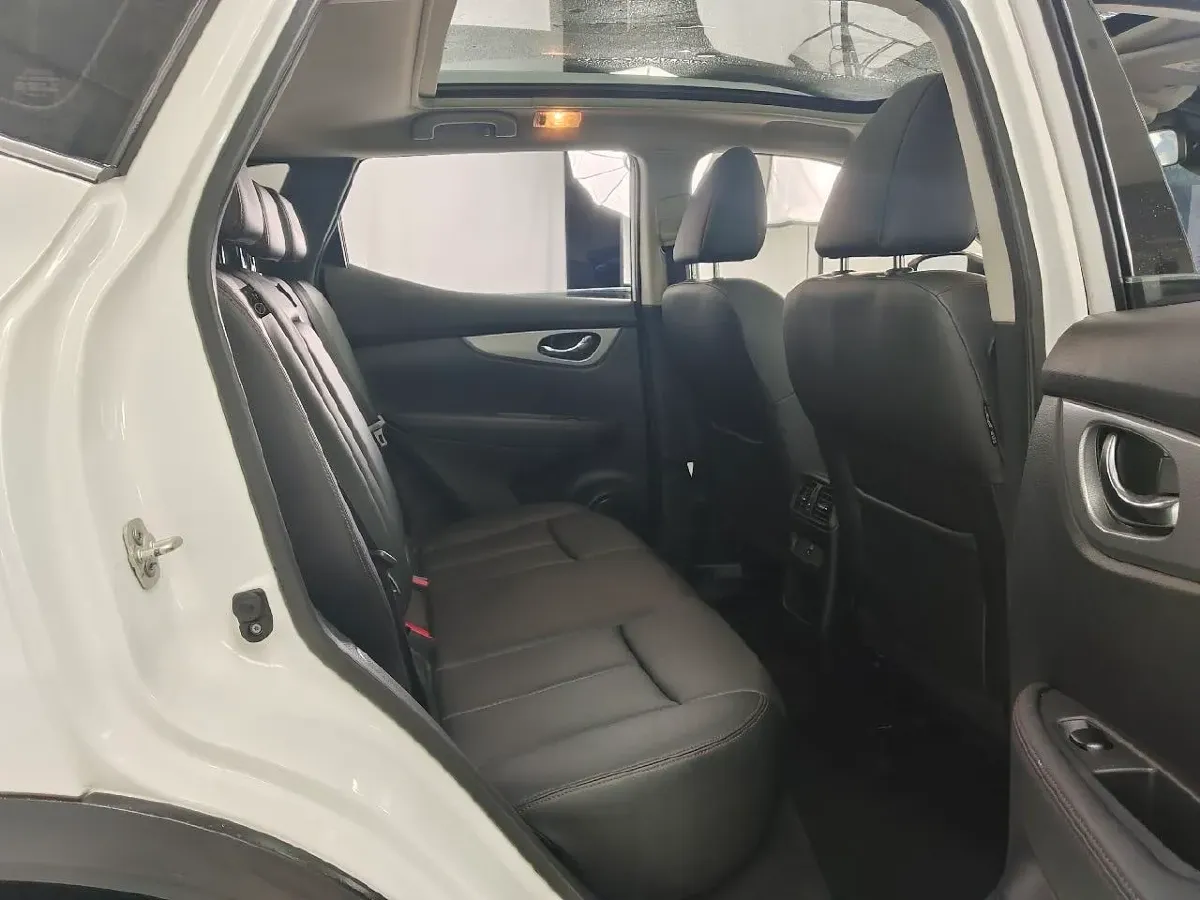 2022 Nissan Qashqai 2.0L 151HP L4 CVT,autocango,china used car exporter,china ev exporter,chinese used car exporter,chinese used ev exporter