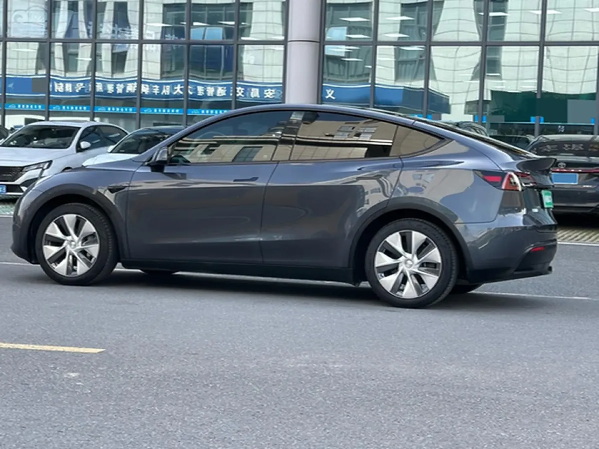 2022 Tesla Model Y BEV 60KWH,autocango,china used car exporter,china ev exporter,chinese used car exporter,chinese used ev exporter