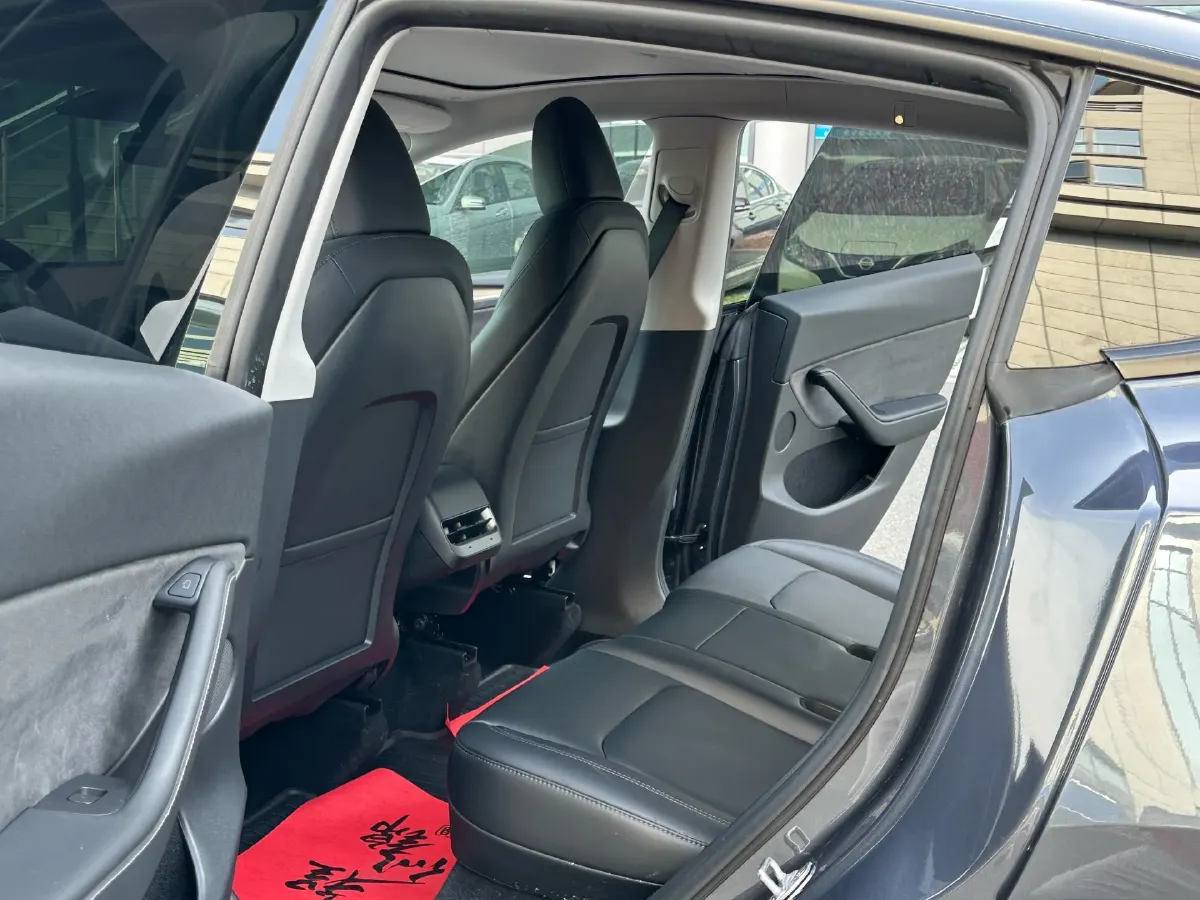 2022 Tesla Model Y BEV 60KWH,autocango,china used car exporter,china ev exporter,chinese used car exporter,chinese used ev exporter