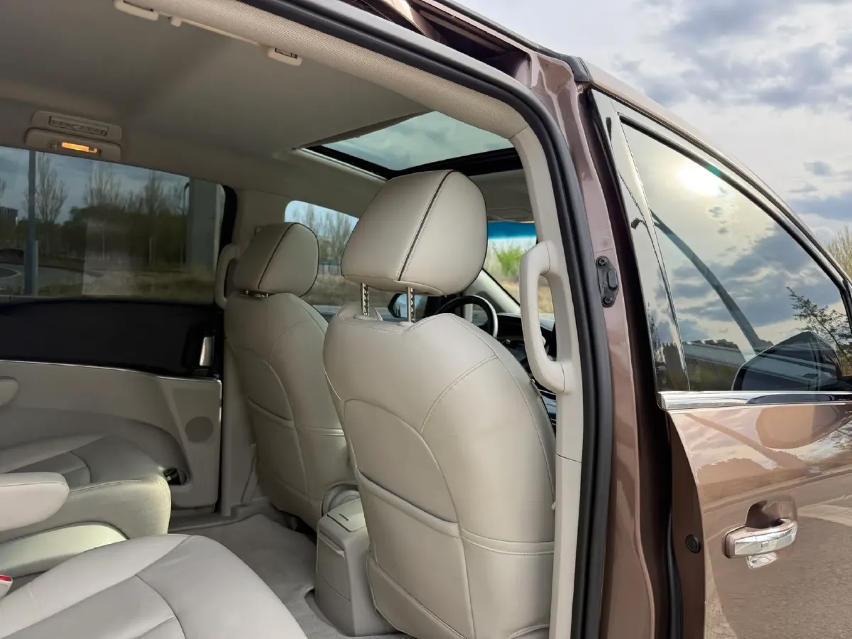 2021 Buick GL8 2.0T 237HP L4 9AT,autocango,china used car exporter,china ev exporter,chinese used car exporter,chinese used ev exporter