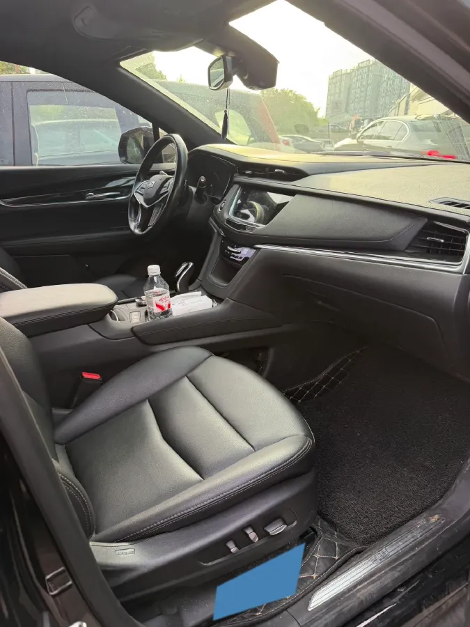 2022 Cadillac XT5 2.0T 237HP L4 9AT,autocango,china used car exporter,china ev exporter,chinese used car exporter,chinese used ev exporter