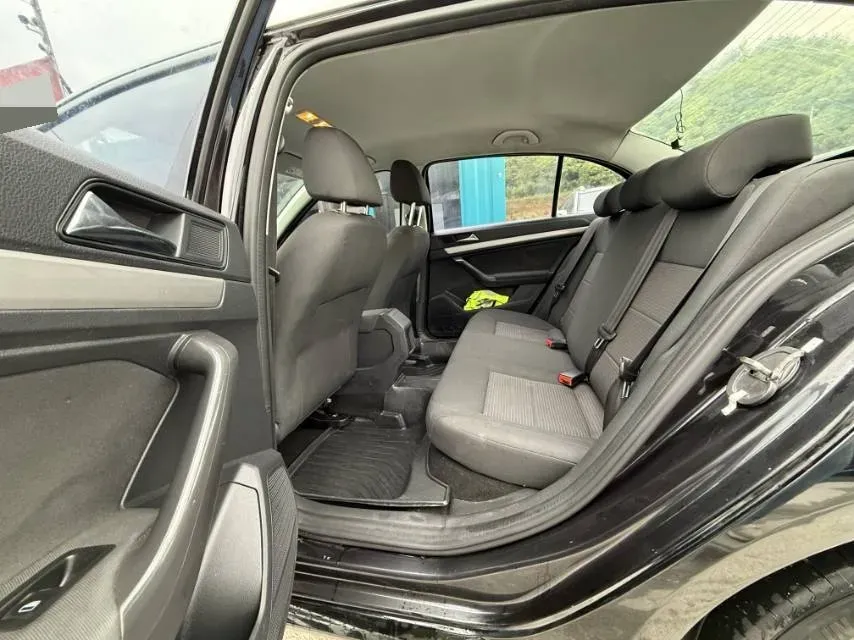 2017 Volkswagen Lavida 1.6L 110HP L4 6AT,autocango,china used car exporter,china ev exporter,chinese used car exporter,chinese used ev exporter