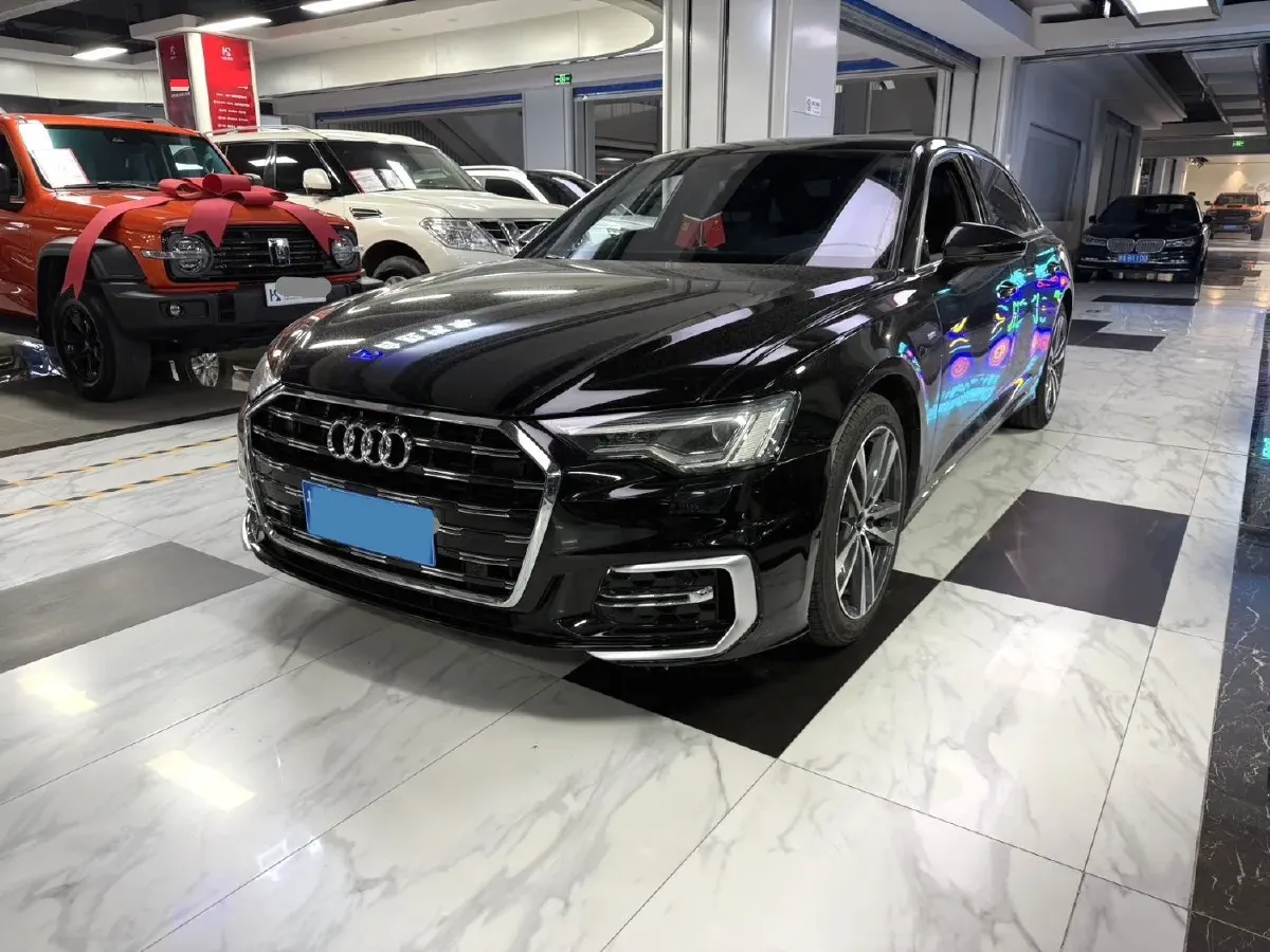 2022 Audi A6L 2.0T 190HP L4 7DCT,autocango,china used car exporter,china ev exporter,chinese used car exporter,chinese used ev exporter