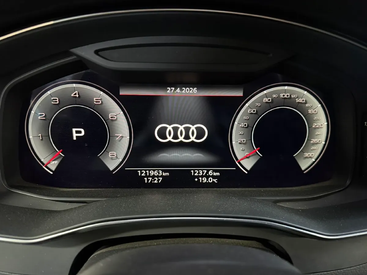 2022 Audi A6L 2.0T 190HP L4 7DCT,autocango,china used car exporter,china ev exporter,chinese used car exporter,chinese used ev exporter