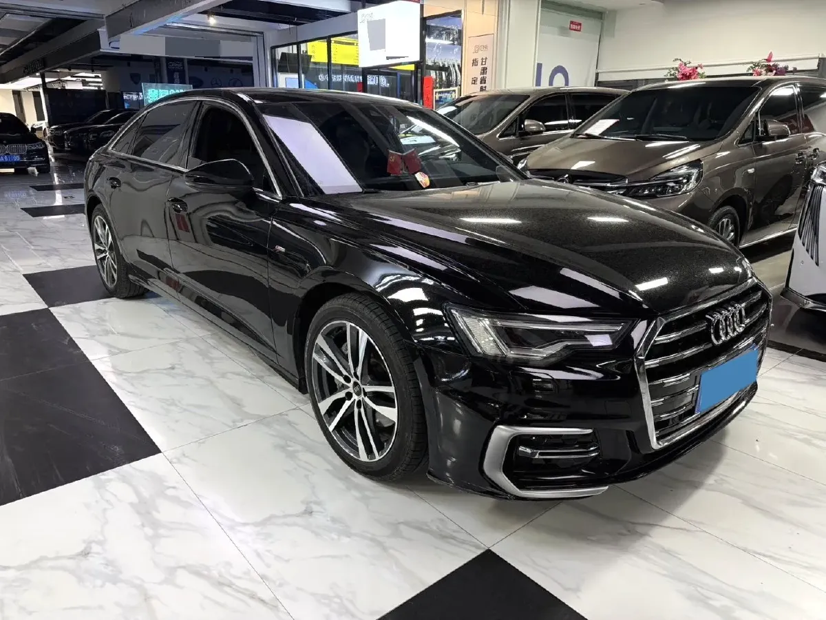 2022 Audi A6L 2.0T 190HP L4 7DCT,autocango,china used car exporter,china ev exporter,chinese used car exporter,chinese used ev exporter
