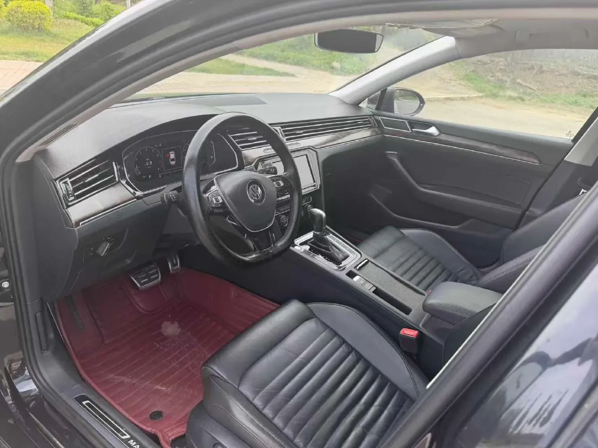 2019 Volkswagen Magotan 2.0T 186HP L4 7DCT,autocango,china used car exporter,china ev exporter,chinese used car exporter,chinese used ev exporter