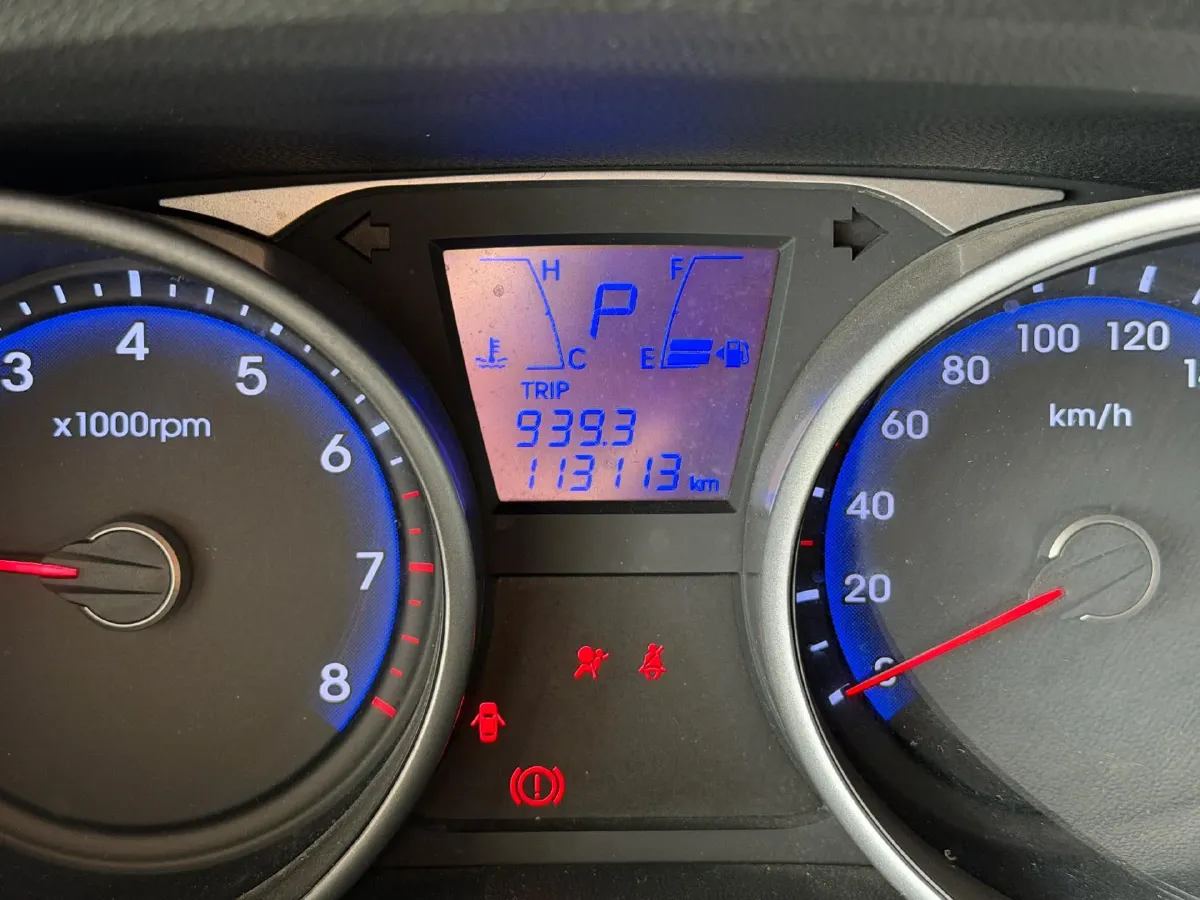 2015 Hyundai ix35 2.0L 165HP L4 6AT,autocango,china used car exporter,china ev exporter,chinese used car exporter,chinese used ev exporter