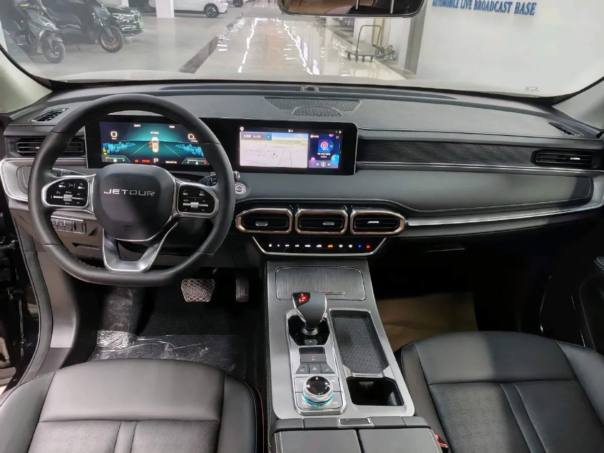 2025 Jetour X70 Plus 1.5T 156HP L4 6DCT,autocango,china used car exporter,china ev exporter,chinese used car exporter,chinese used ev exporter