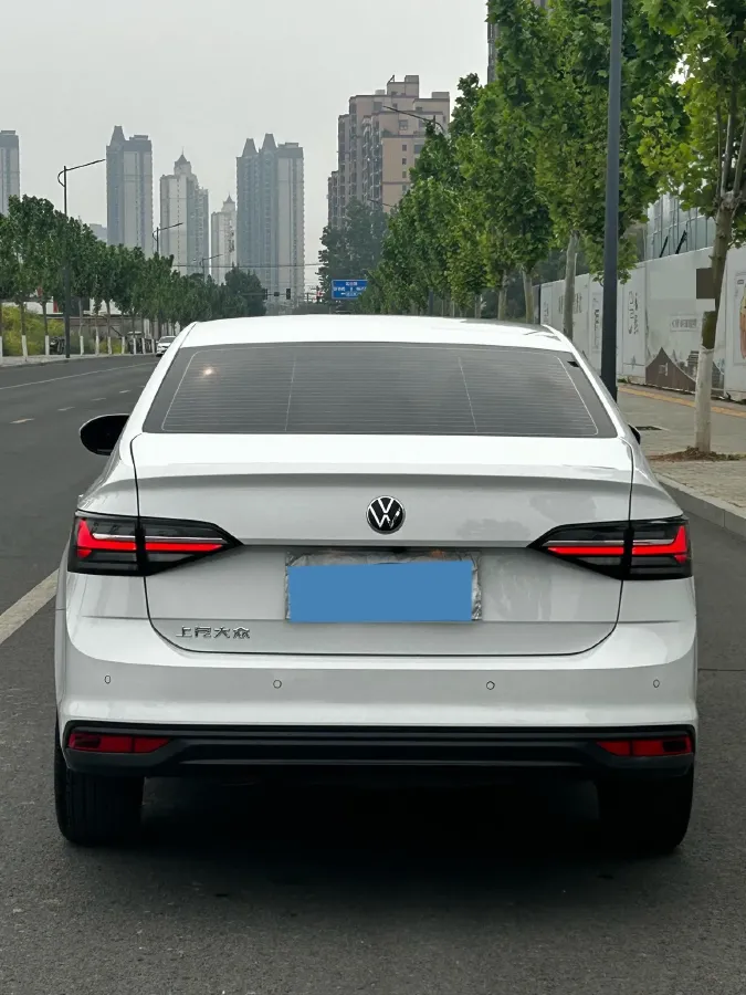 2025 Volkswagen Lavida 1.5L 110HP L4 6AT,autocango,china used car exporter,china ev exporter,chinese used car exporter,chinese used ev exporter