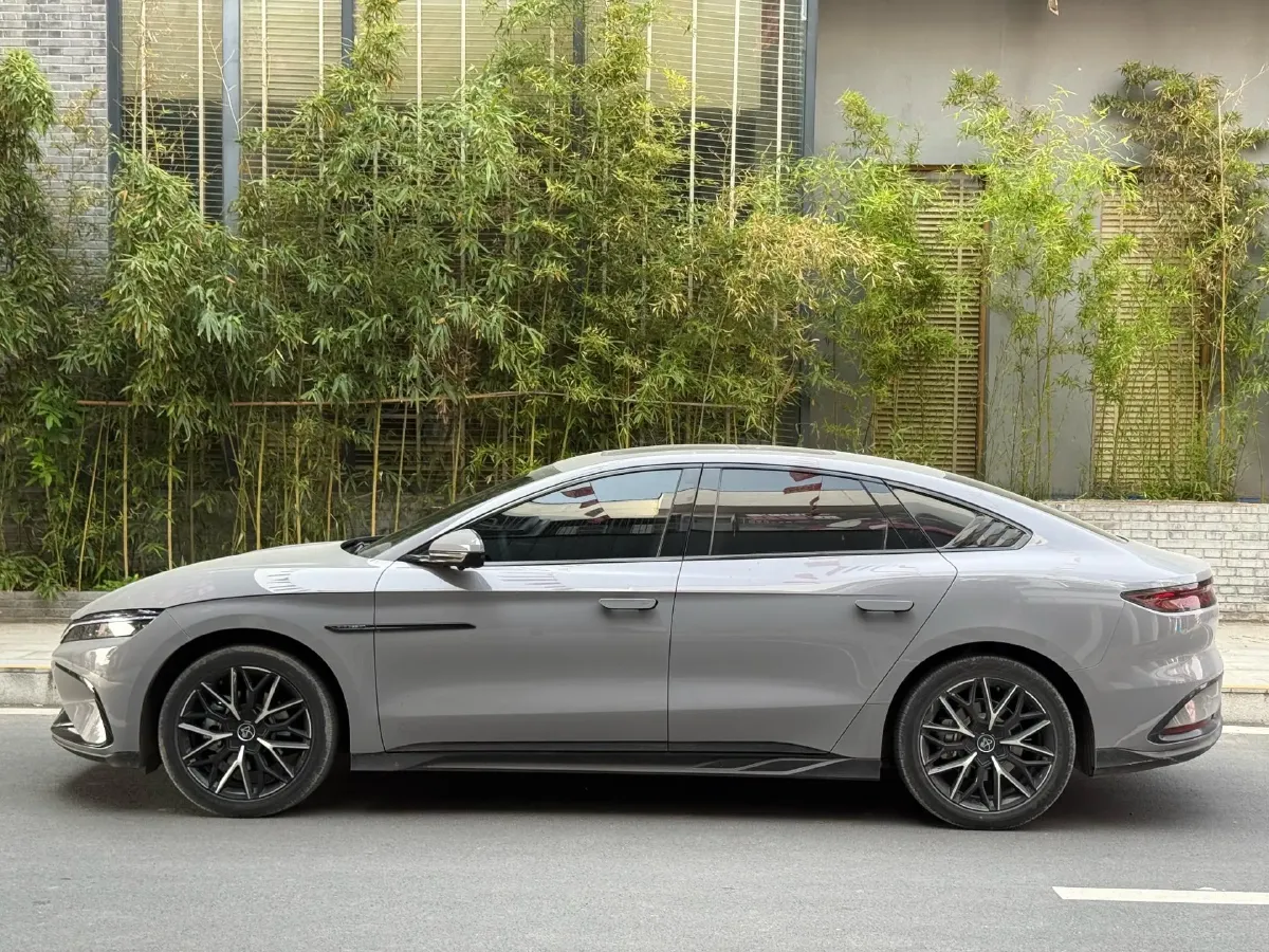 2025 BYD Han BEV 60.48KWH,autocango,china used car exporter,china ev exporter,chinese used car exporter,chinese used ev exporter