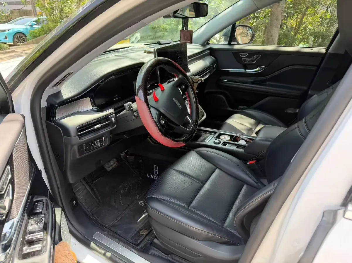 2022 Lincoln Corsair 2.0T 245HP L4 8AT,autocango,china used car exporter,china ev exporter,chinese used car exporter,chinese used ev exporter