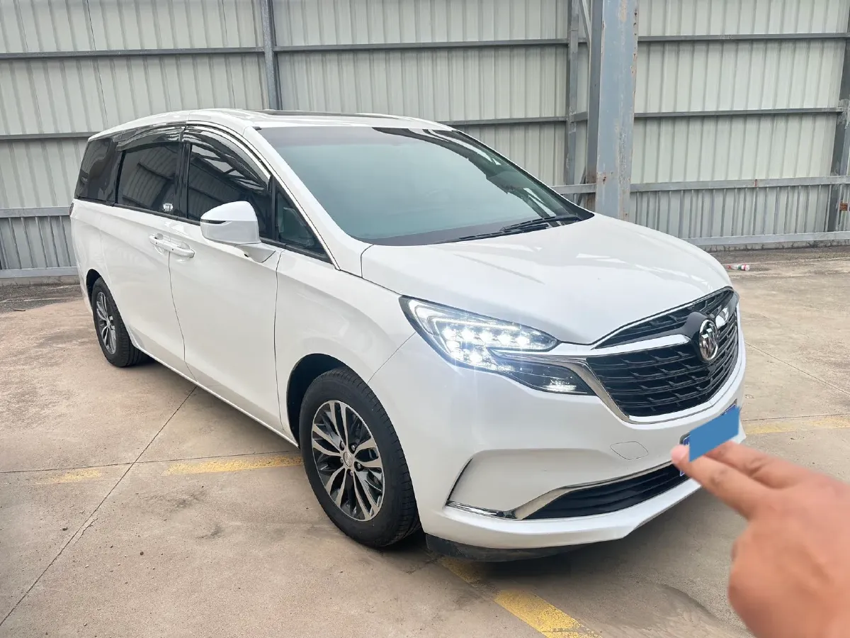 2022 Buick GL8 2.0T 237HP L4 9AT,autocango,china used car exporter,china ev exporter,chinese used car exporter,chinese used ev exporter