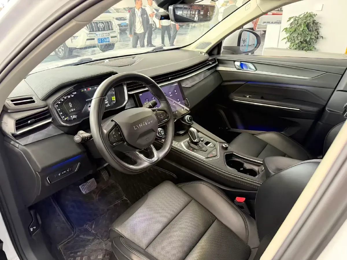 2021 LYNK&CO 01 2.0T 218HP L4 8AT,autocango,china used car exporter,china ev exporter,chinese used car exporter,chinese used ev exporter