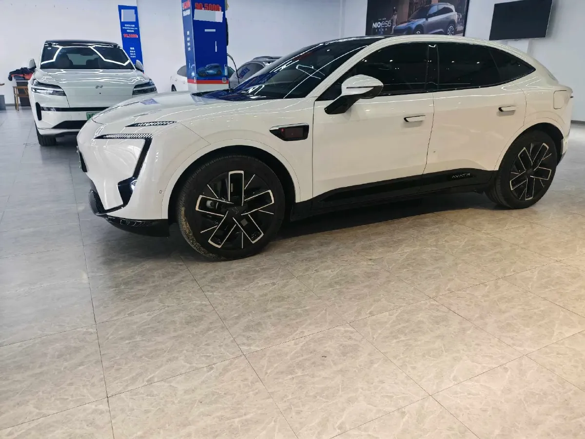 2025 Avatr 11 1.5T 156HP L4 REEV,autocango,china used car exporter,china ev exporter,chinese used car exporter,chinese used ev exporter