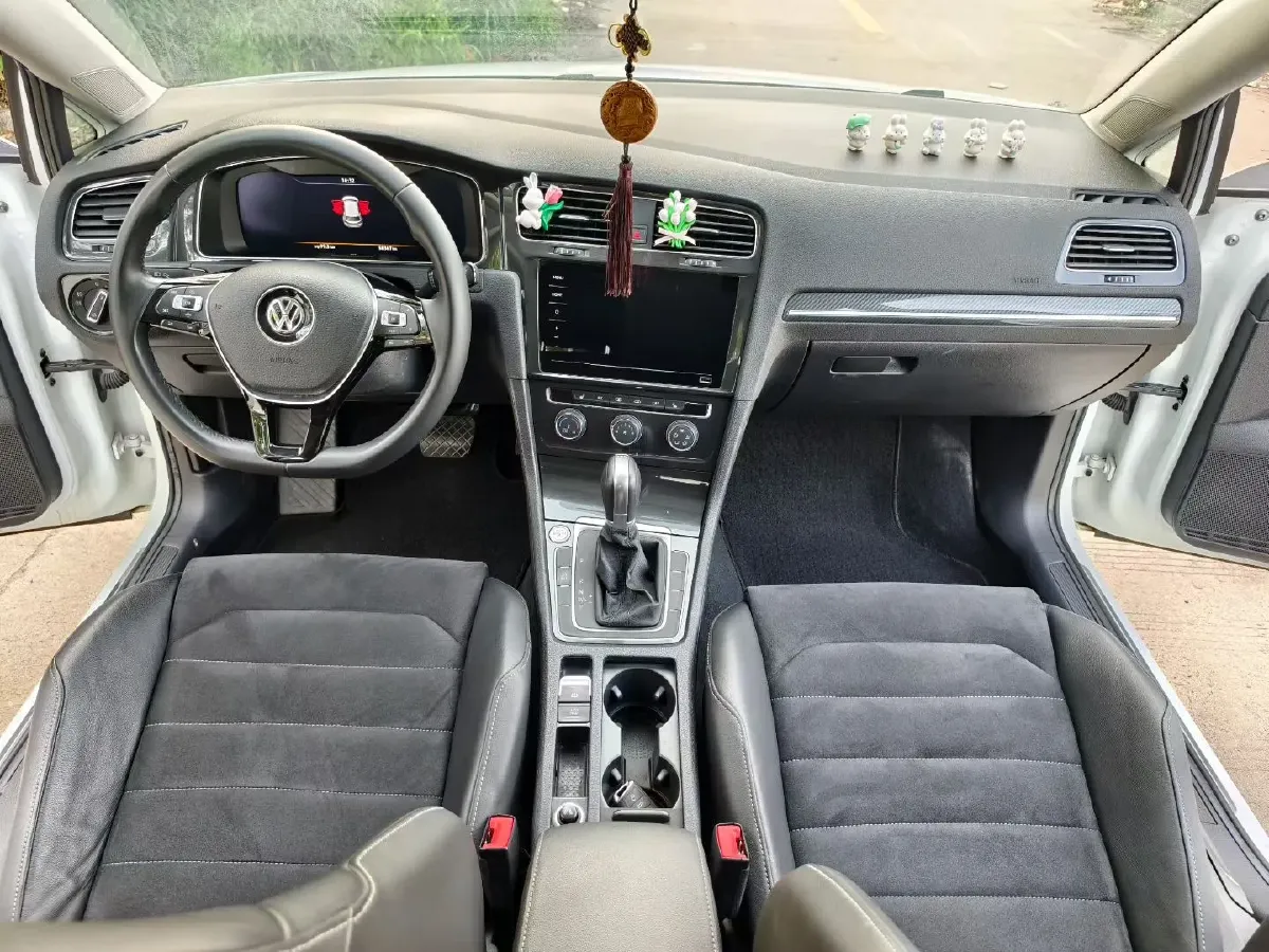 2020 Volkswagen Golf 1.4T 150HP L4 7DCT,autocango,china used car exporter,china ev exporter,chinese used car exporter,chinese used ev exporter