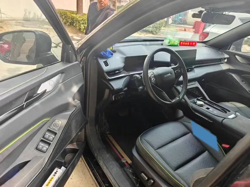 2022 Haval H6S 2.0T 211HP L4 7DCT,autocango,china used car exporter,china ev exporter,chinese used car exporter,chinese used ev exporter