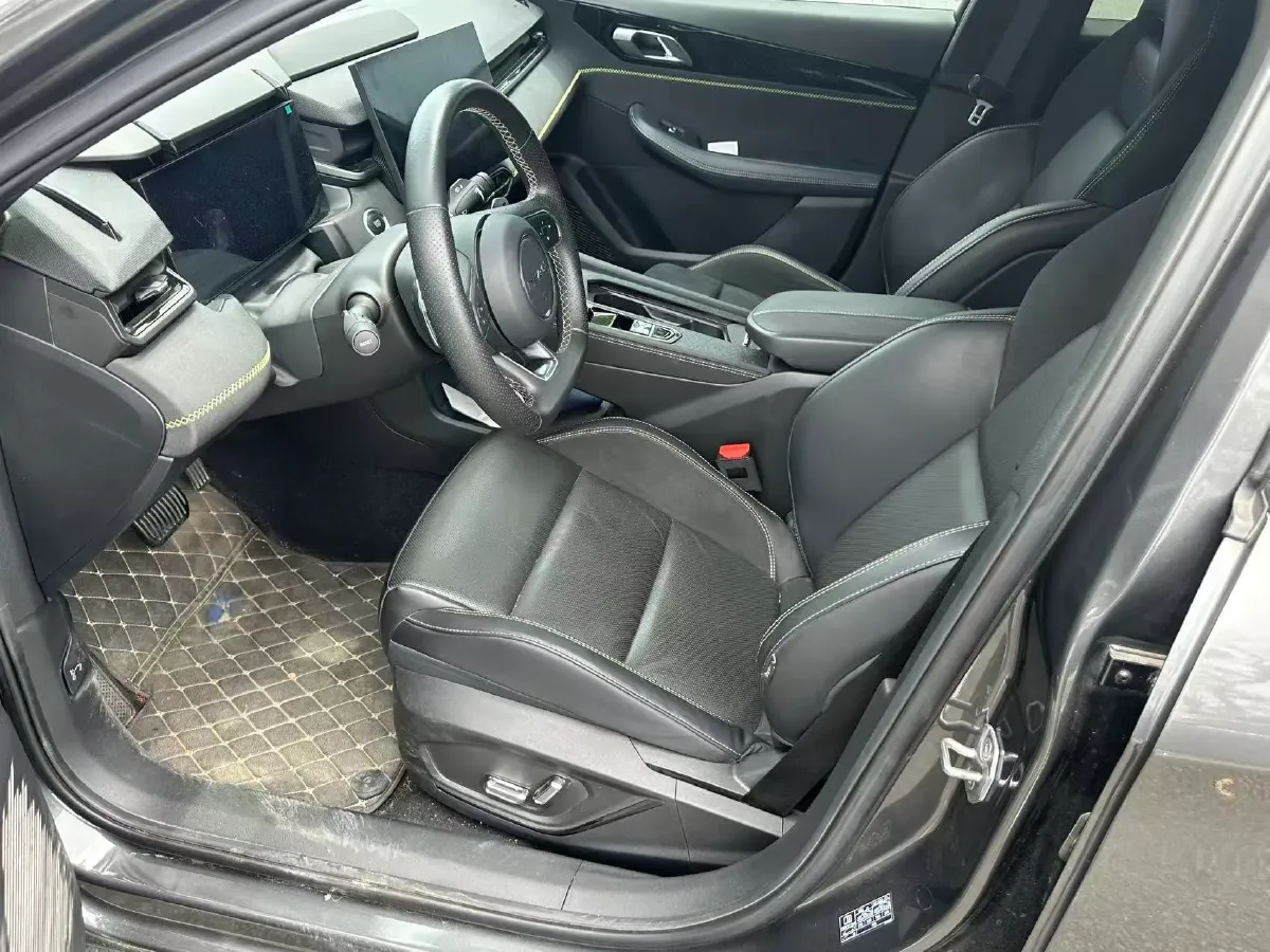 2023 LYNK&CO 03 2.0T 254HP L4 7DCT,autocango,china used car exporter,china ev exporter,chinese used car exporter,chinese used ev exporter