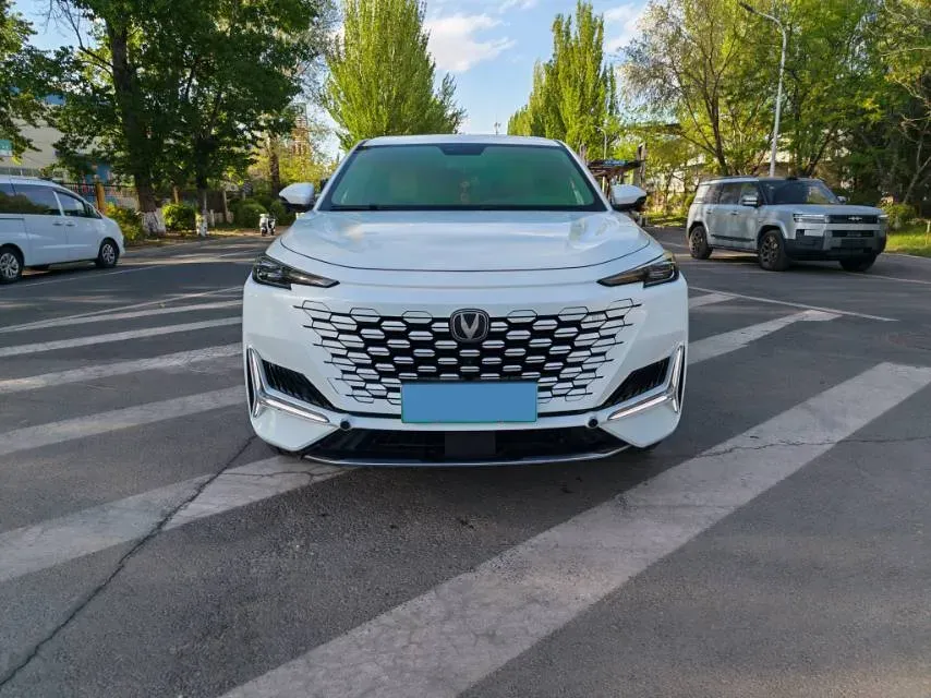 2023 ChangAn UNI-K iDD 1.5T 170HP L4 6TCT PHEV 28.39KWH,autocango,china used car exporter,china ev exporter,chinese used car exporter,chinese used ev exporter