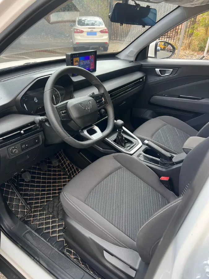 2022 WuLing ZhengChen 2.0L 136HP L4 6MT,autocango,china used car exporter,china ev exporter,chinese used car exporter,chinese used ev exporter