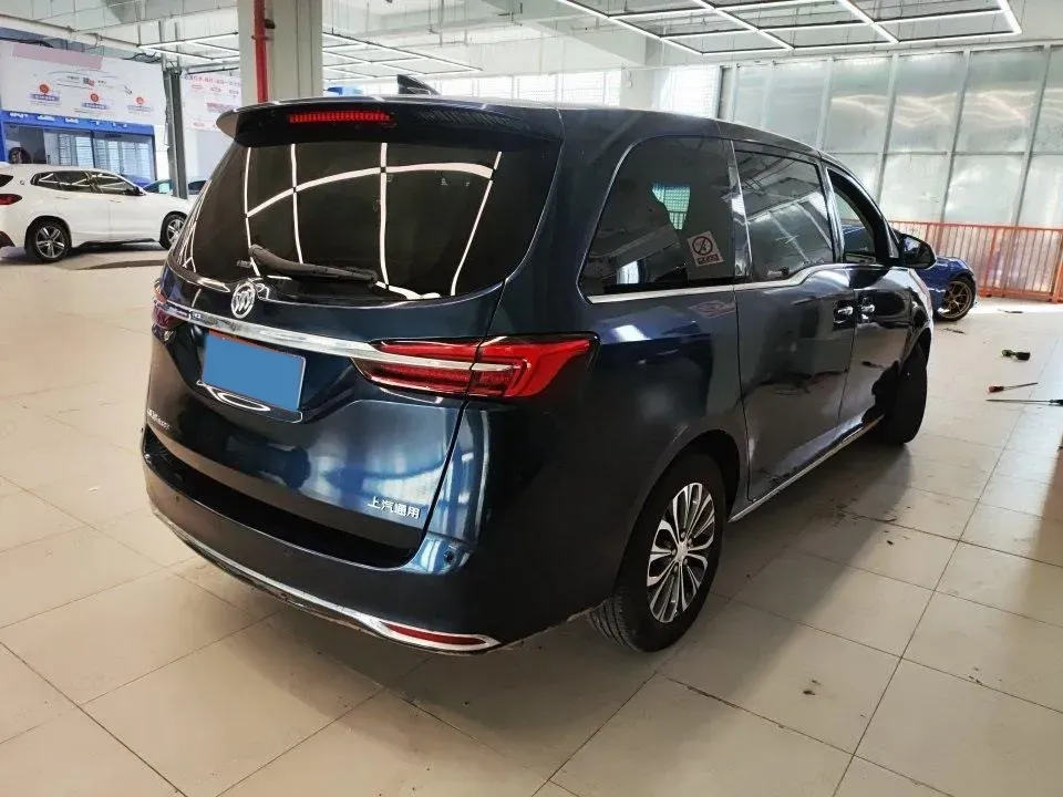 2022 Buick GL8 2.0T 237HP L4 9AT,autocango,china used car exporter,china ev exporter,chinese used car exporter,chinese used ev exporter