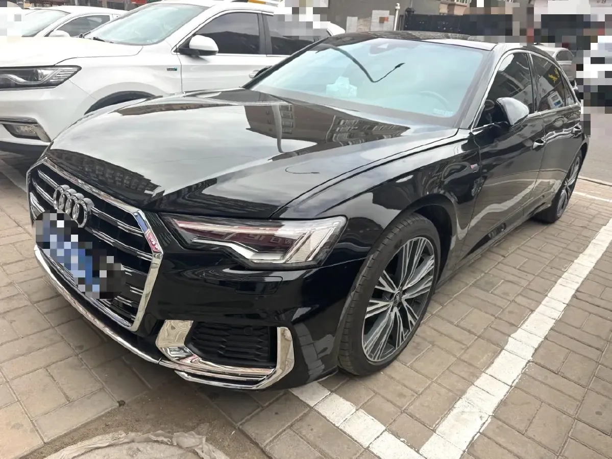 2022 Audi A6L 2.0T 224HP L4 7DCT,autocango,china used car exporter,china ev exporter,chinese used car exporter,chinese used ev exporter